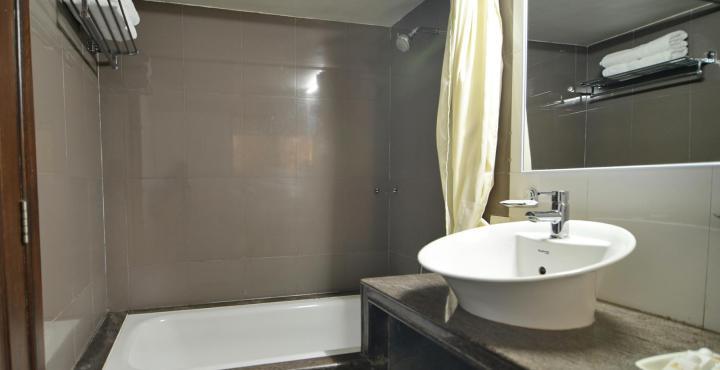 Ambience Executive Hotel Pimpri-Chinchwad Eksteriør billede