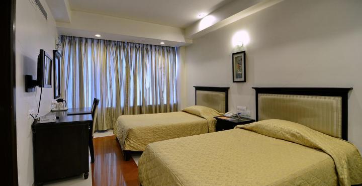 Ambience Executive Hotel Pimpri-Chinchwad Eksteriør billede
