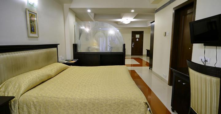 Ambience Executive Hotel Pimpri-Chinchwad Eksteriør billede
