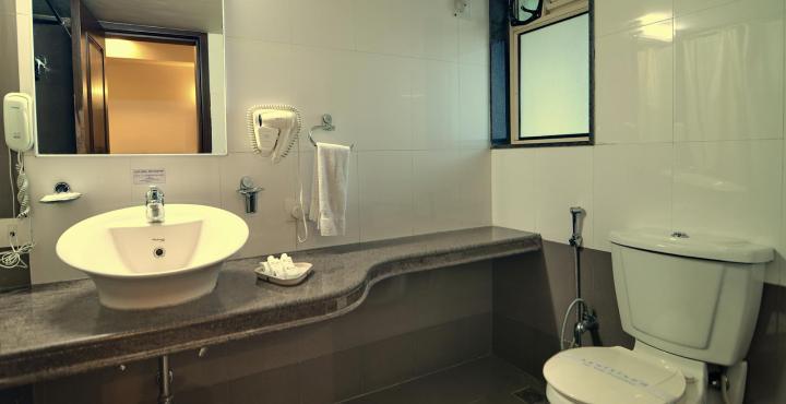 Ambience Executive Hotel Pimpri-Chinchwad Eksteriør billede